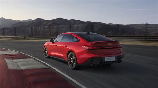 全新上汽奥迪A5L Sportback正式上市，限时臻享价25.99万元起